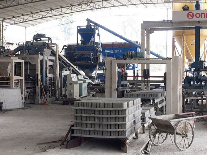 Economical brick machine automatic line case